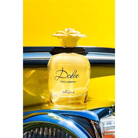dolce gabbana perfume amarillo